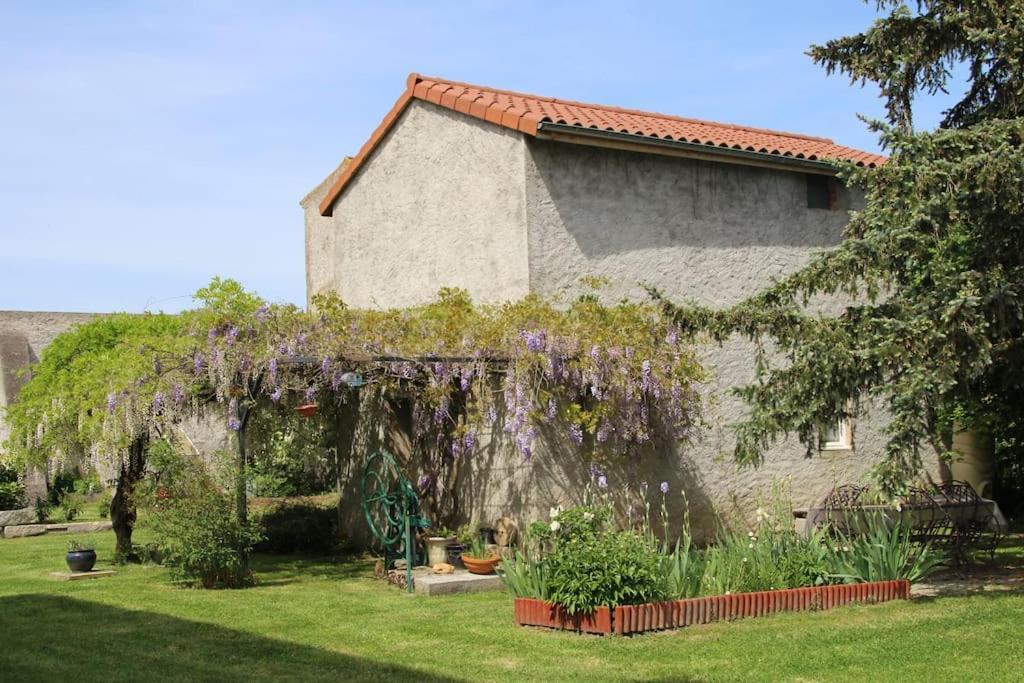 Ideal Voyageurs & Travailleurs Cherchant Du Calme Manglieu 外观 照片