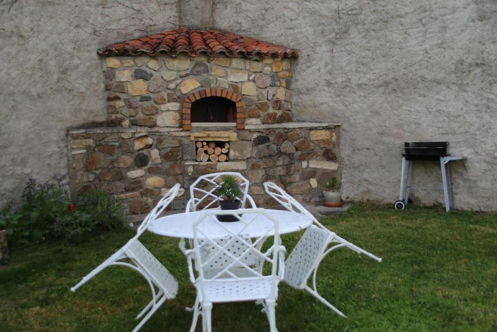 Ideal Voyageurs & Travailleurs Cherchant Du Calme Manglieu 外观 照片